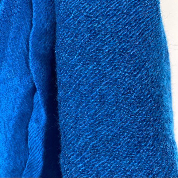 Covering Collection Wool Scarf in Shades of Blue - Picture 4 of 7